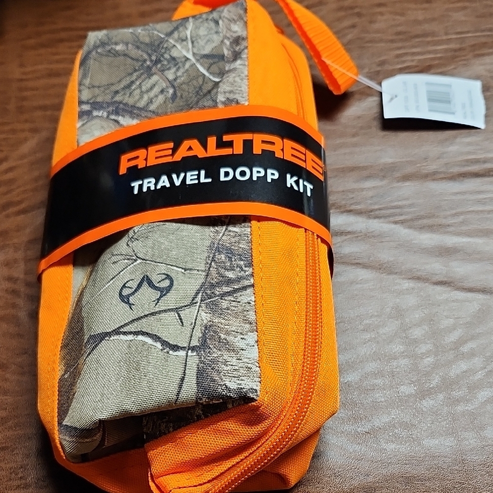 Realtree Orange Travel Dopp Kit